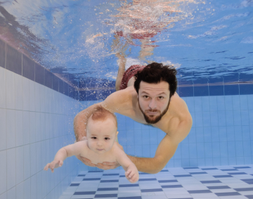 20201031-Familie unter Wasser